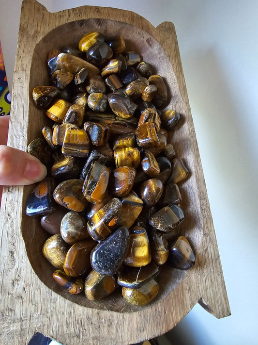 Tigers eye tumble stone